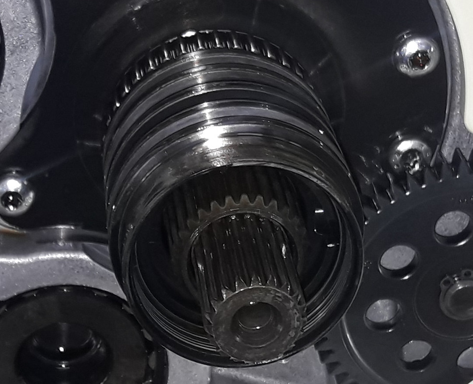 Втрата тиску PowerShift 6DCT450: Чому буксує нове зчеплення через тефлонові кільця?